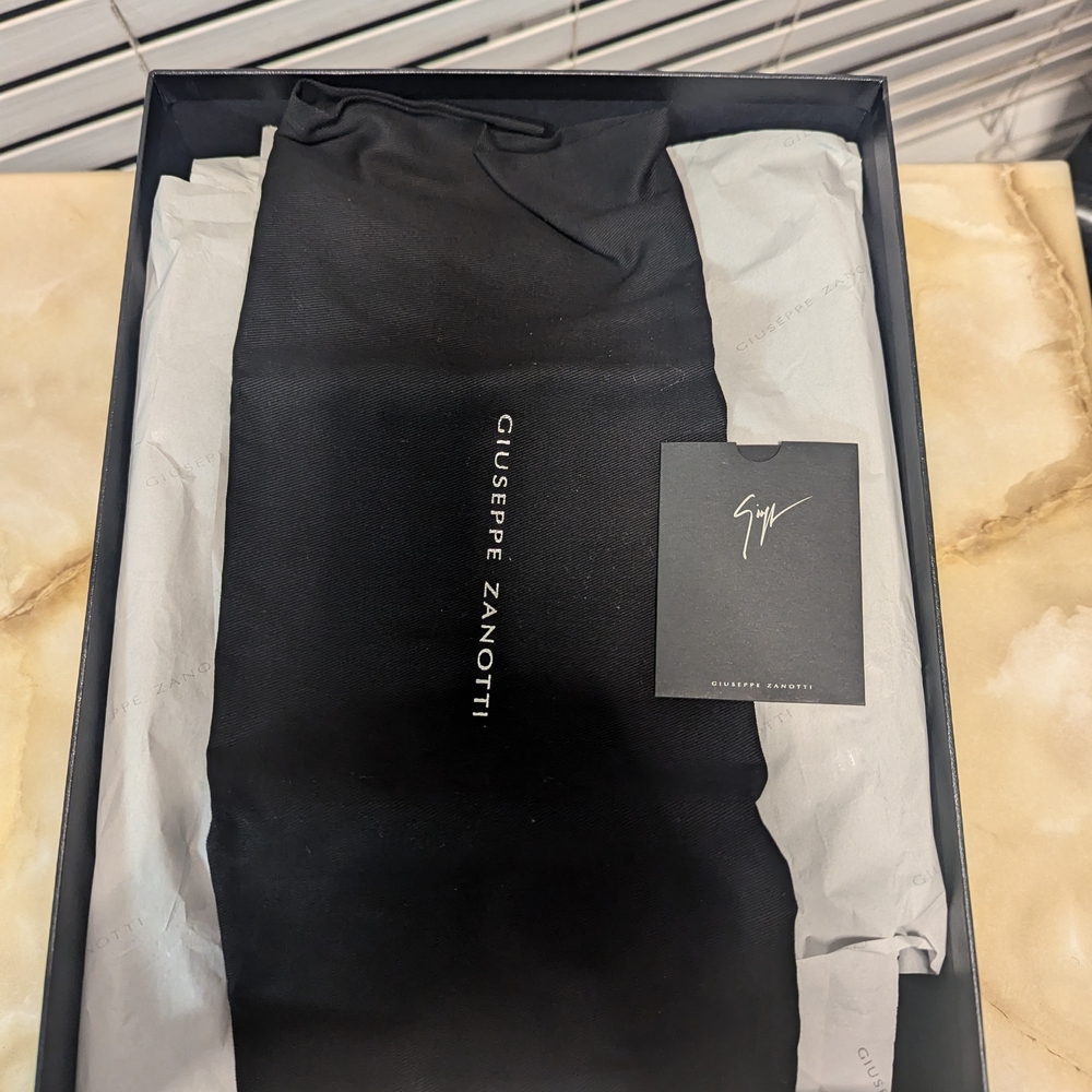 Giuseppe Zanotti Men's Black Sneakers - Picture 11 of 15